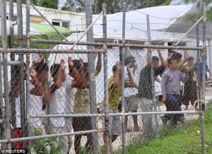 Hình ảnh những người tị nạn được chụp tại đảo Manus vào tháng 3.2014. Photo Courtesy: Reuters