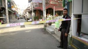 A policeman is seen at the site of one of two bomb blasts which occurred on August 11, 2016, in Hua Hin. (Photo: Reuters)