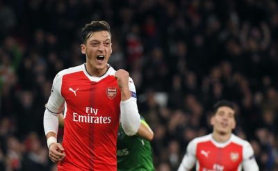 Mesut Oezil ghi ba bàn thắng cho Arsenal. Photo Courtesy: Reuters