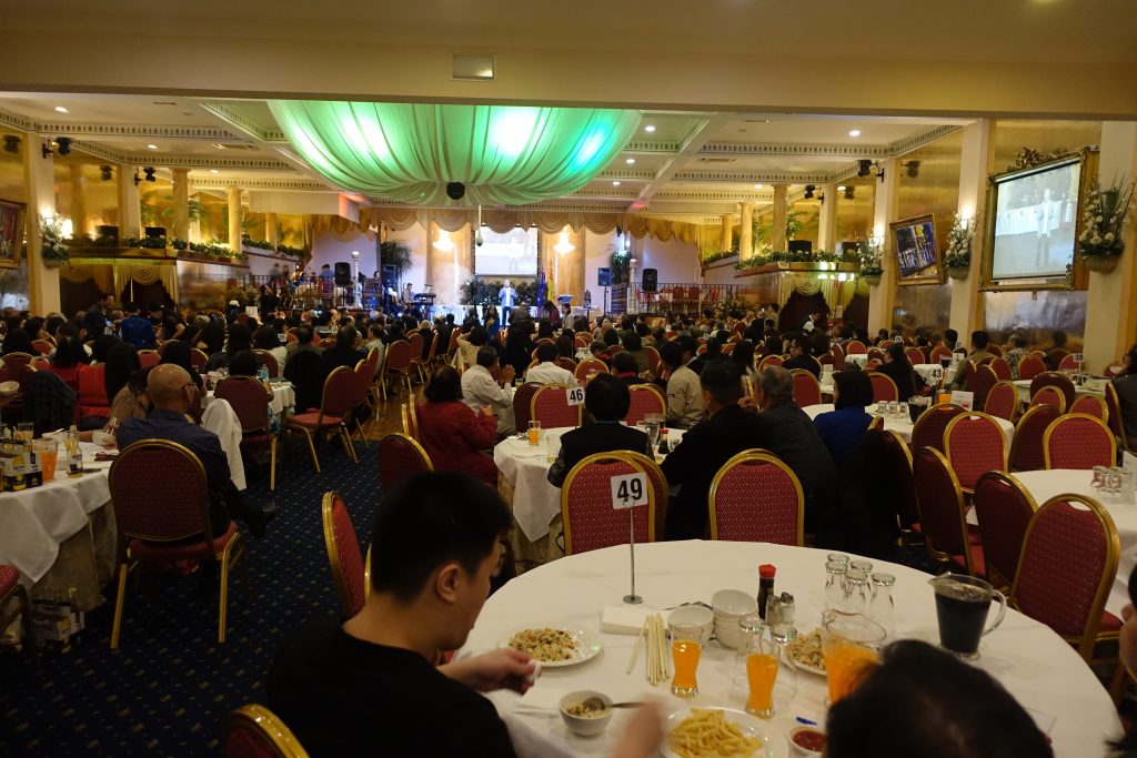Khán thính giả Melbourne đến Happy Receptions nghe Nguyệt Ánh tâm tình lần cuối