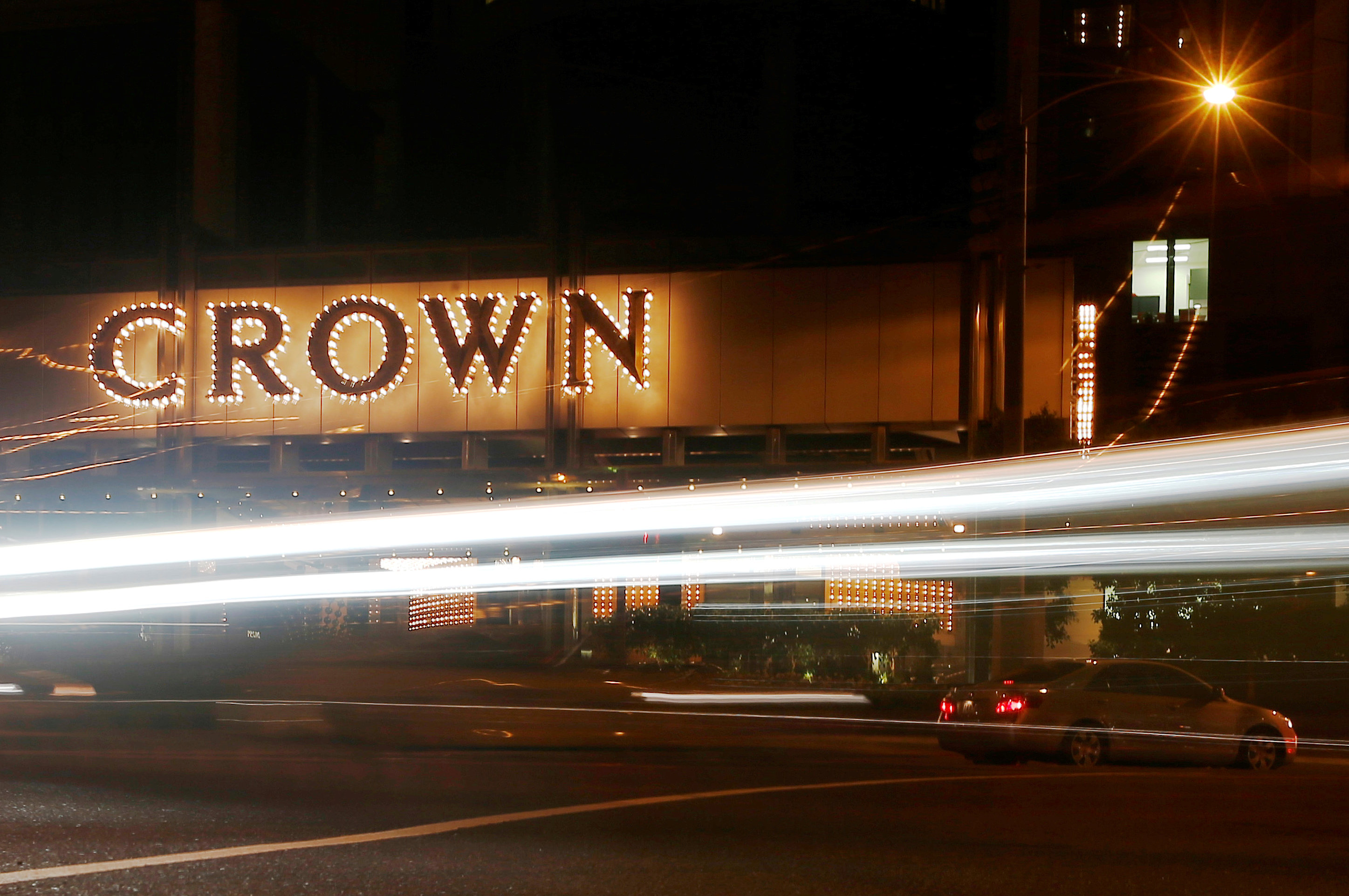 Traffic passes by the Crown Casino complex in Melbourne, Australia, March 19, 2016.   (Photo: Reuters/ File Photo)