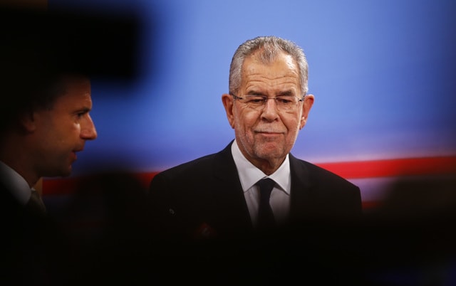 Ông Van der Bellen đã chiến thắng ứng viên của đảng cực hữu để trở thành tổng thống Áo. Photo Courtesy: Reuters