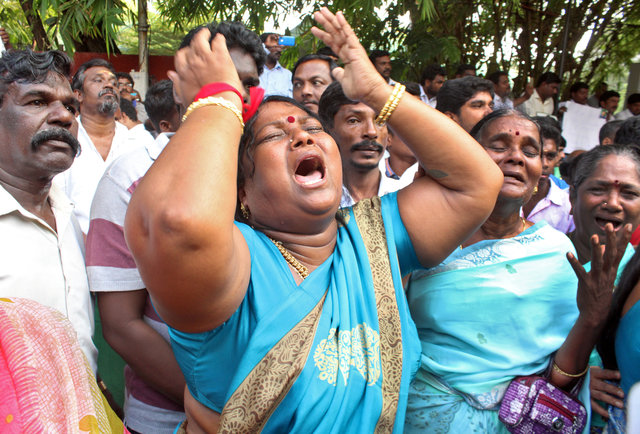 Well wishers of Tamil Nadu Chief Minister Jayalalithaa Jayaraman cry outside a hospital where Jayalalithaa is being treated in Chennai, India. (Photo: Reuters)