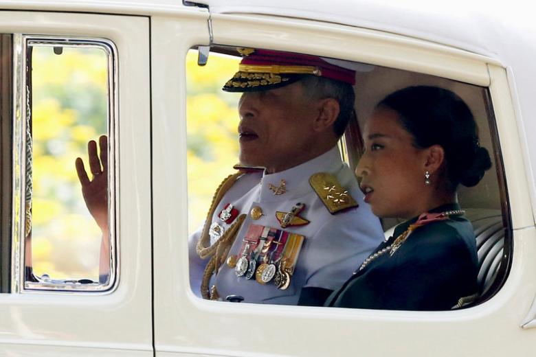 Thailand's new King Maha Vajiralongkorn Bodindradebayavarangkun is seen on his way out from the Grand Palace in Bangkok, Thailand. (Photo: Reuters)
