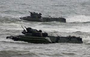 US military forces aboard Amphibious Assault Vehicles (AAV) manoeuvre on South China Sea near the shore during the annual Philippines-US amphibious landing exercise (PHIBLEX) in San Antonio, Zambales province, Philippines. (Photo: Reuters)