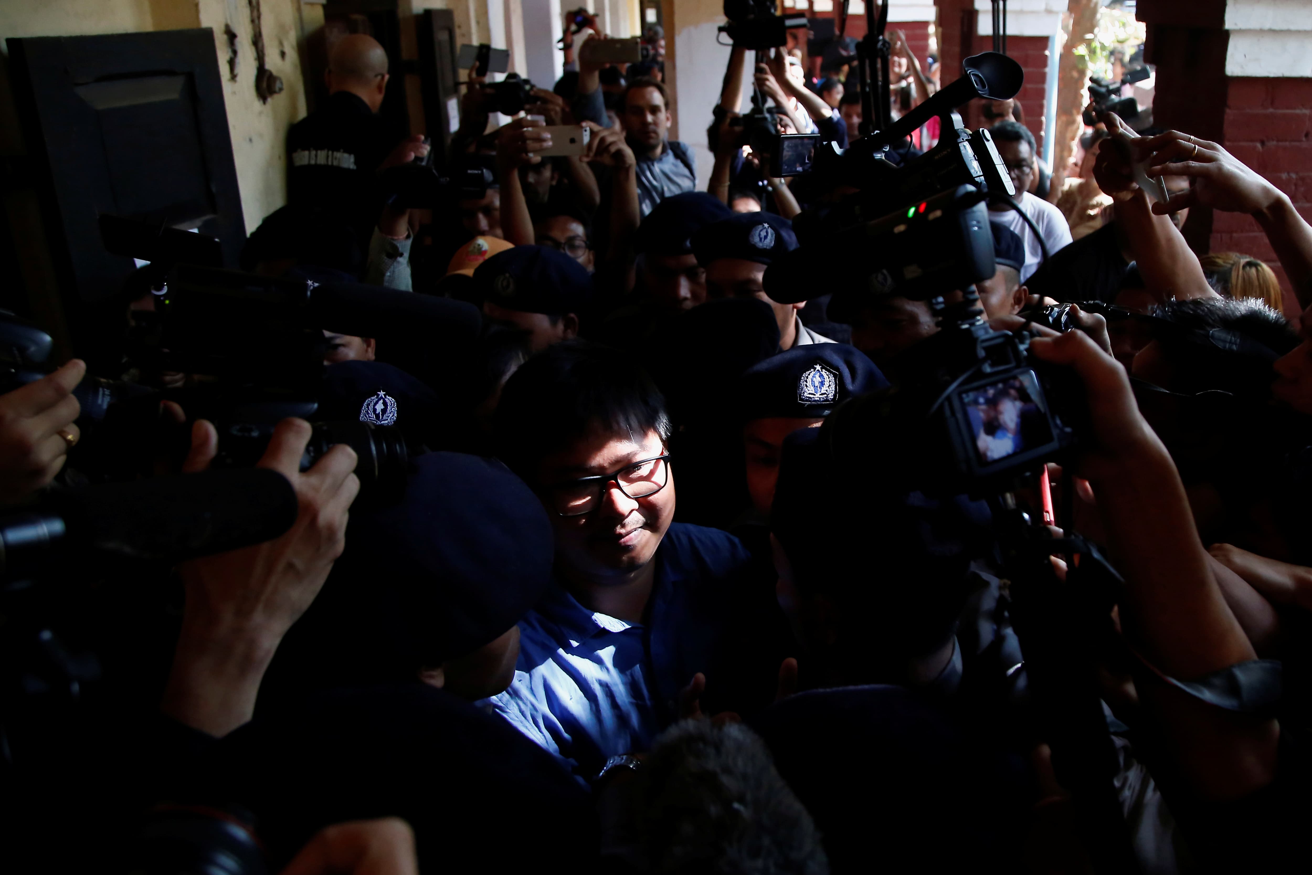 Myanmar Prosecutor Seeks Official Secrets Act Charges Against Two Reuters Reporters Tvts