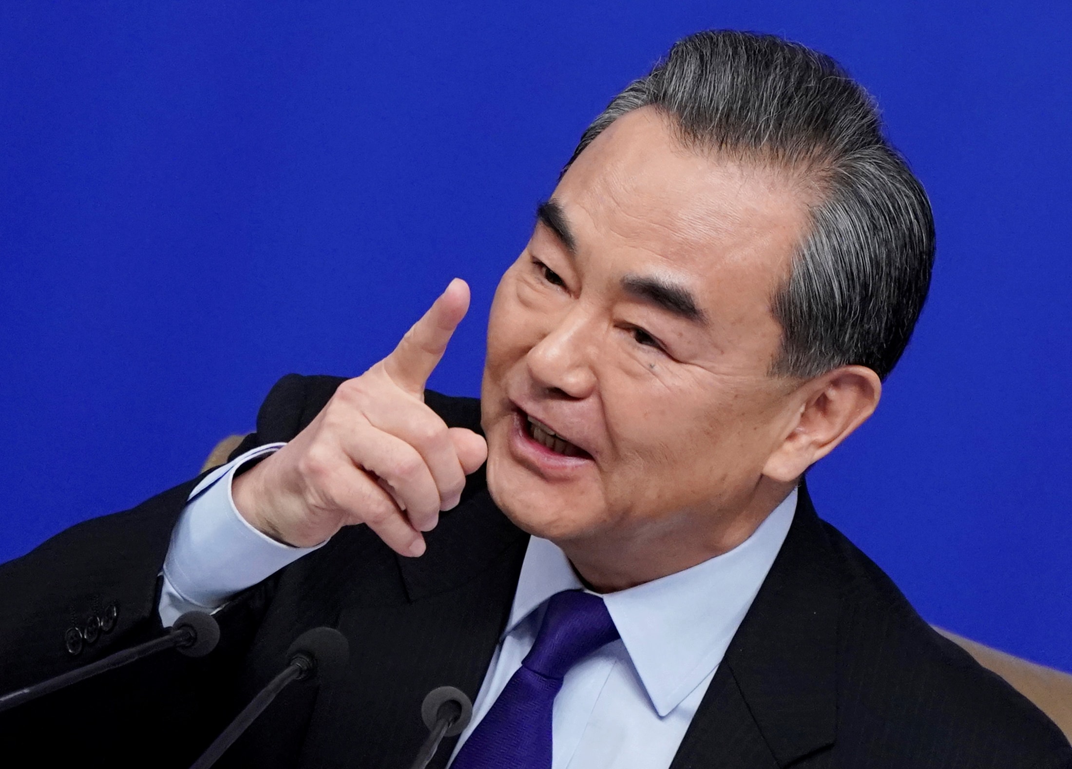 China promoting foreign minister as state councillor - TVTS